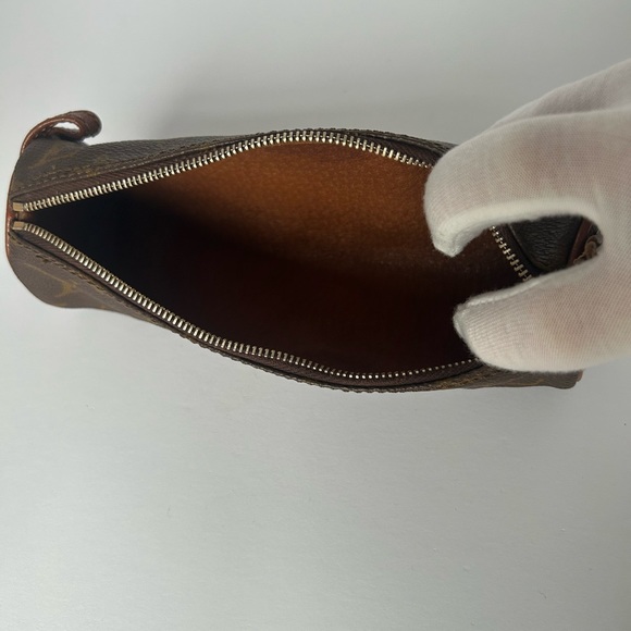Authentic Louis Vuitton Pouch - Picture 5 of 11